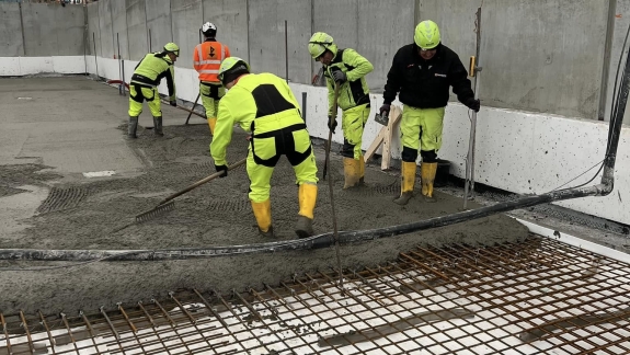 Terrændæk i beton - bygning i Rødding